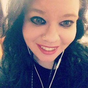 Meet your Posher, Marie